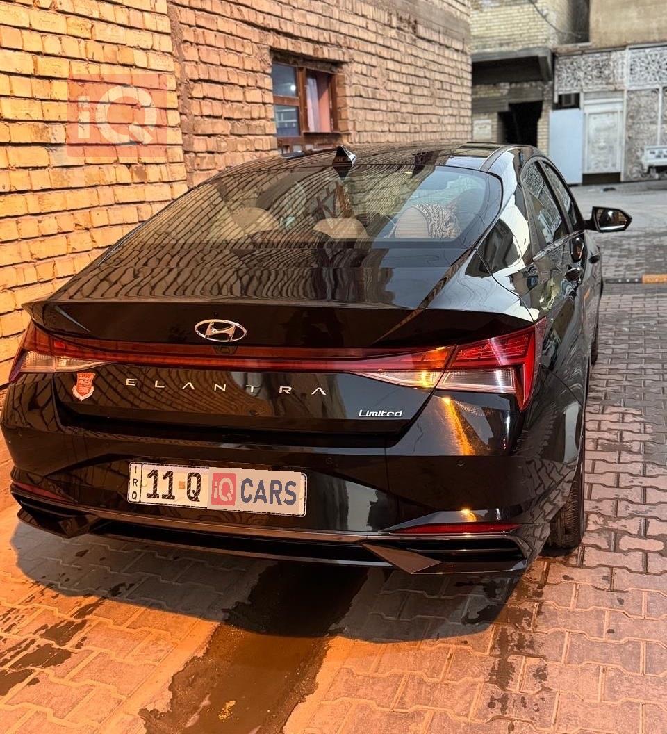 هیۆندای ئەلەنترا